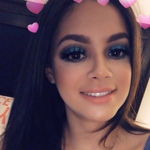 Meet your Posher, Yvette